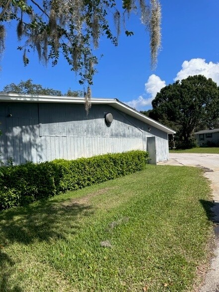 127 Bomber Rd, Winter Haven, FL for lease - Building Photo - Image 2 of 16