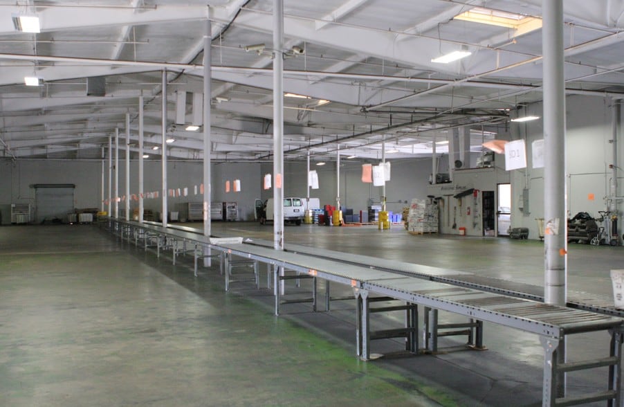 9710-9712 Distribution Ave, San Diego, CA for lease - Interior Photo - Image 3 of 27