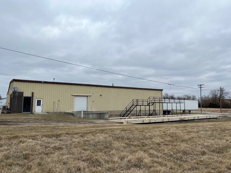 415 Harvester Rd, Chillicothe, MO 64601 - Commercial Warehouse for Sale ...