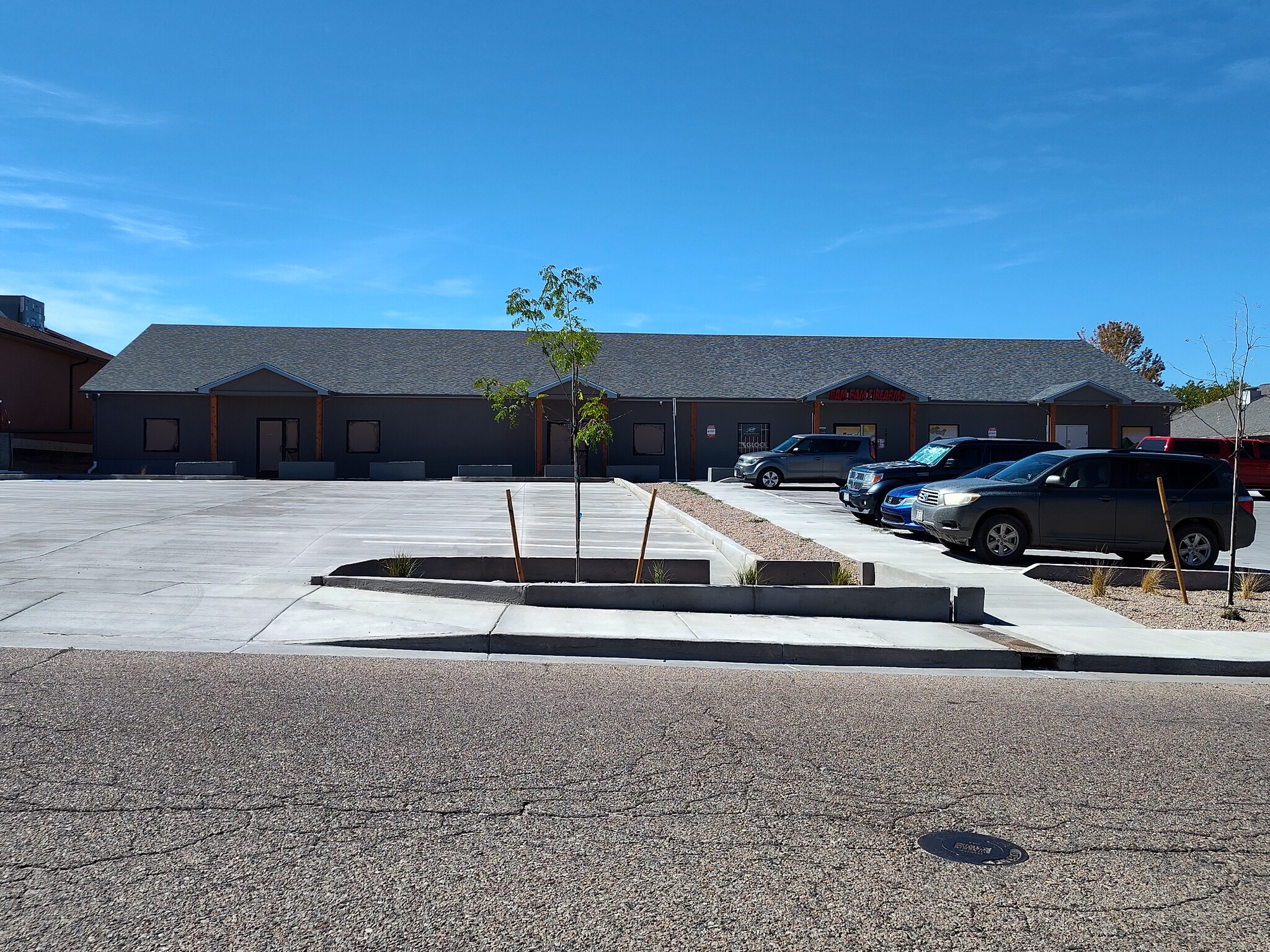 2031 Columbia Dr, Pueblo, CO for lease Building Photo- Image 1 of 5