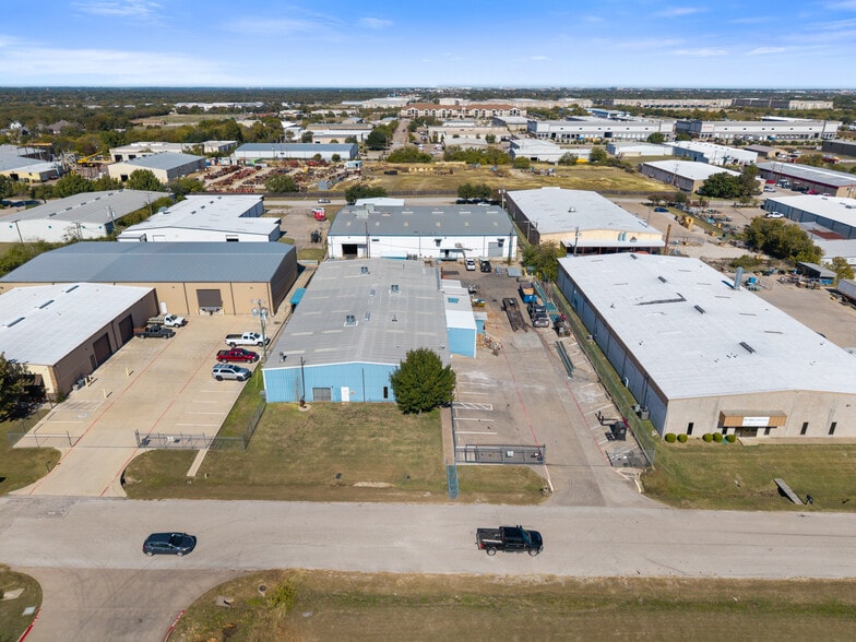1119 S Commercial Blvd, Arlington, TX for sale - Aerial - Image 2 of 13