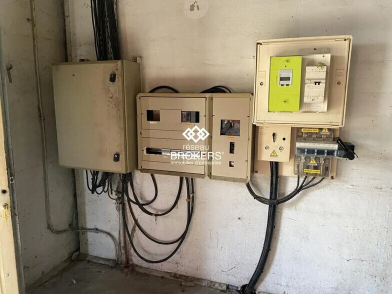 Flex in Domène for lease - Interior Photo - Image 3 of 7