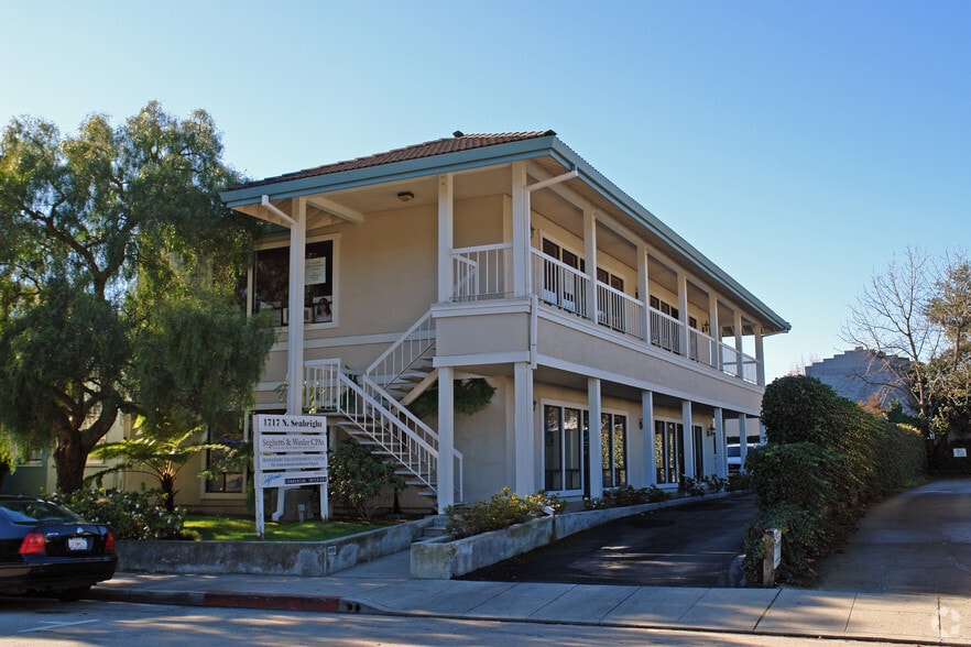 1717 Seabright Ave, Santa Cruz, CA 95062