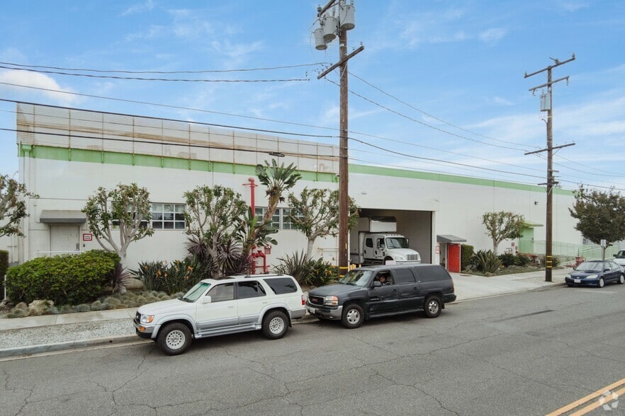 750 Lairport St, El Segundo, CA for lease - Building Photo - Image 3 of 17