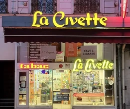 Retail in Troyes for lease Building Photo- Image 1 of 3
