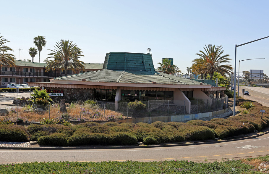 1401 Mission Ave, Oceanside, CA for lease - Primary Photo - Image 1 of 8