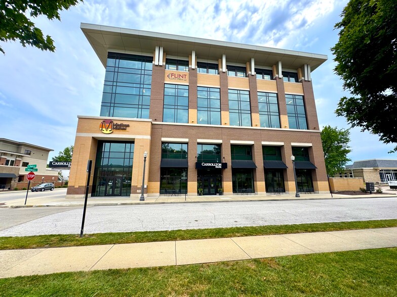 222 E Park St, Edwardsville, IL for lease - Building Photo - Image 2 of 4