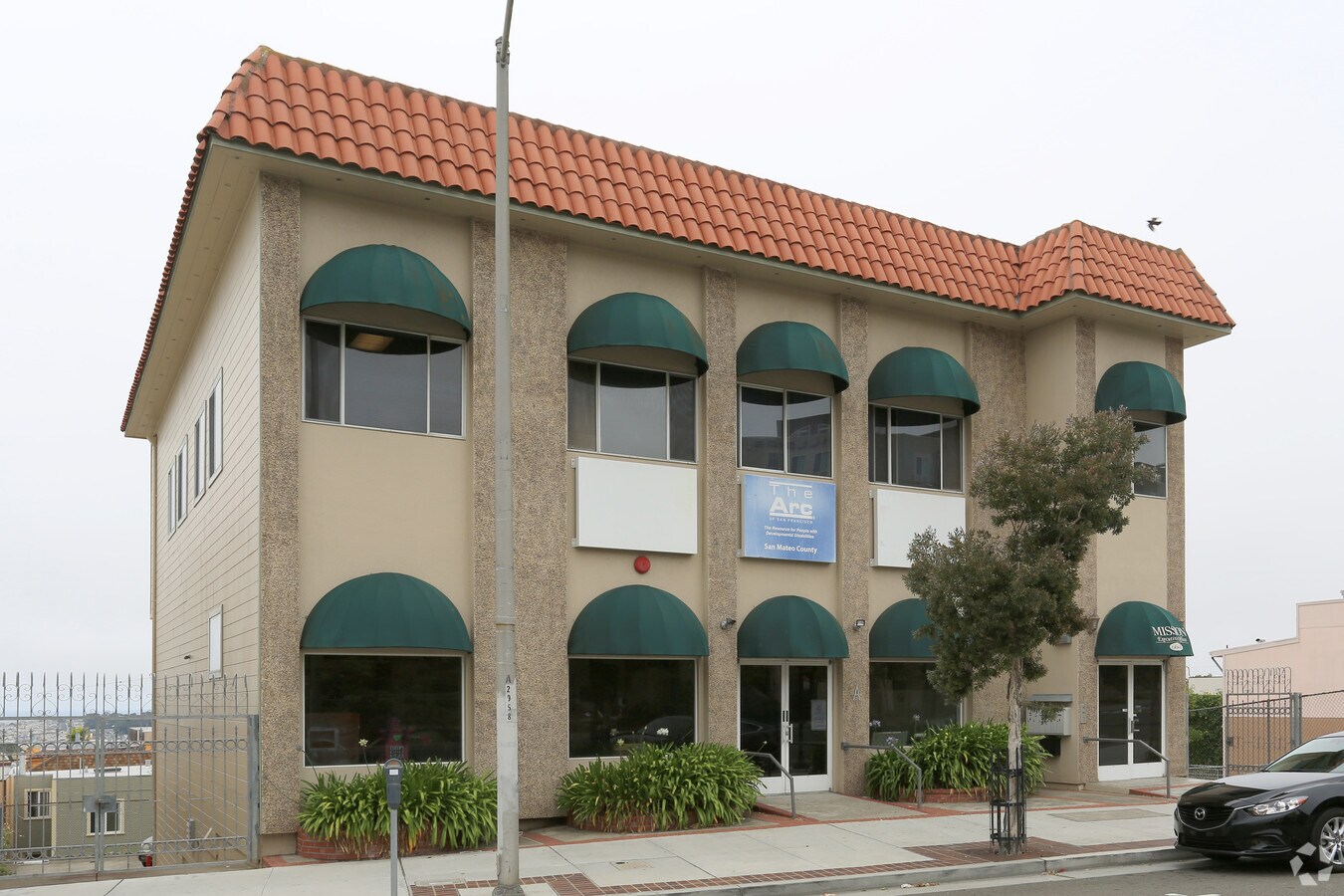 6644 Mission St, Daly City, CA 94014