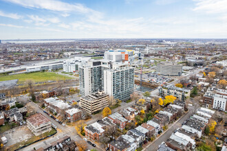 4999 Rue Sainte-Catherine O, Westmount, QC - aerial  map view