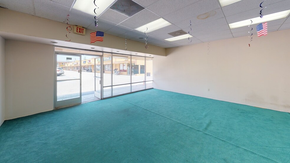 15112-15212 S Western Ave, Gardena, CA for lease - Interior Photo - Image 2 of 28