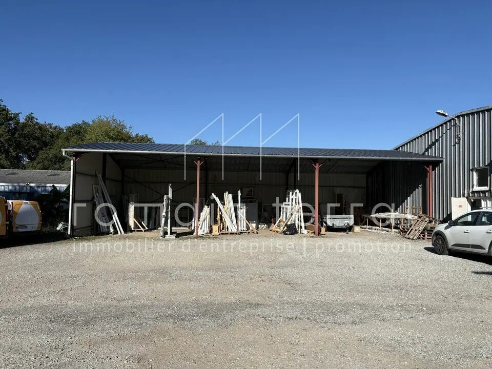 Industrial in Limoges for lease Building Photo- Image 1 of 4