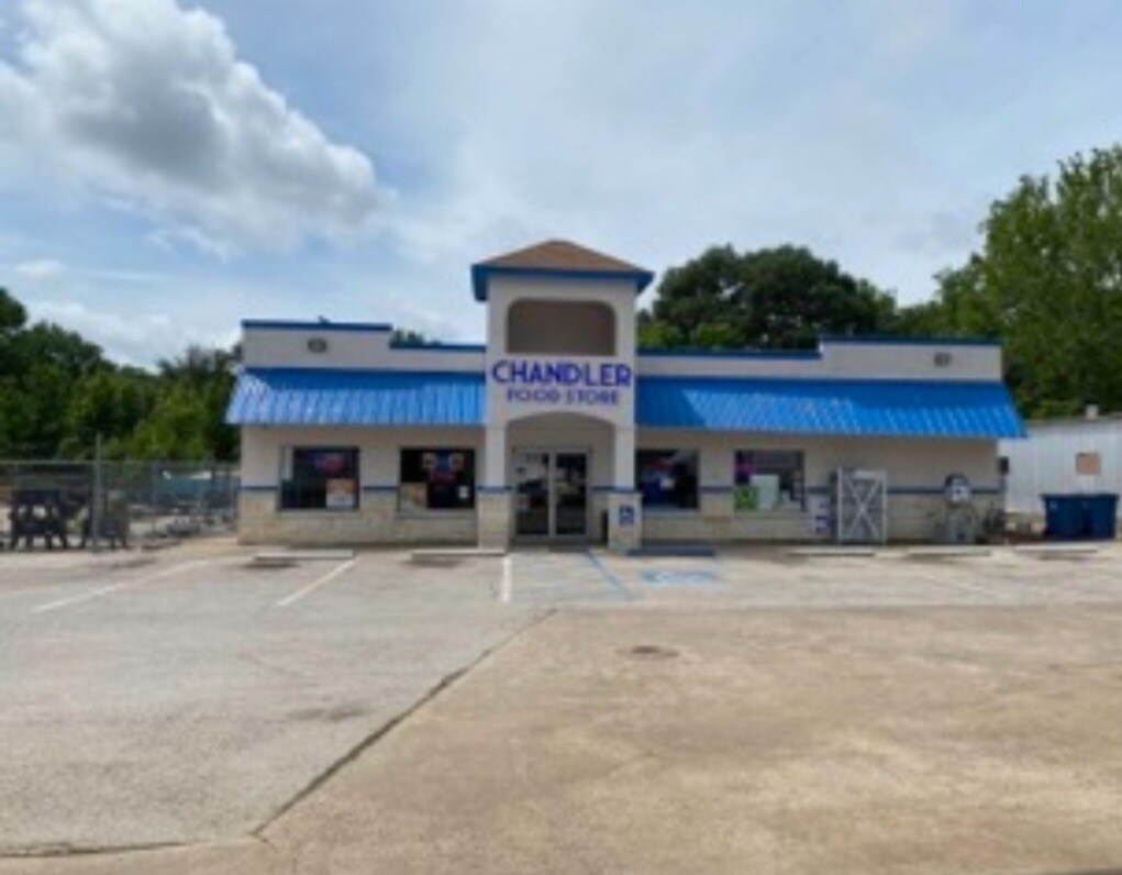 515 State Highway 31, Chandler, TX 75758