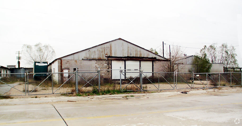 4200 Blaffer St, Houston, TX 77026 - Blaffer St. Warehouses | LoopNet