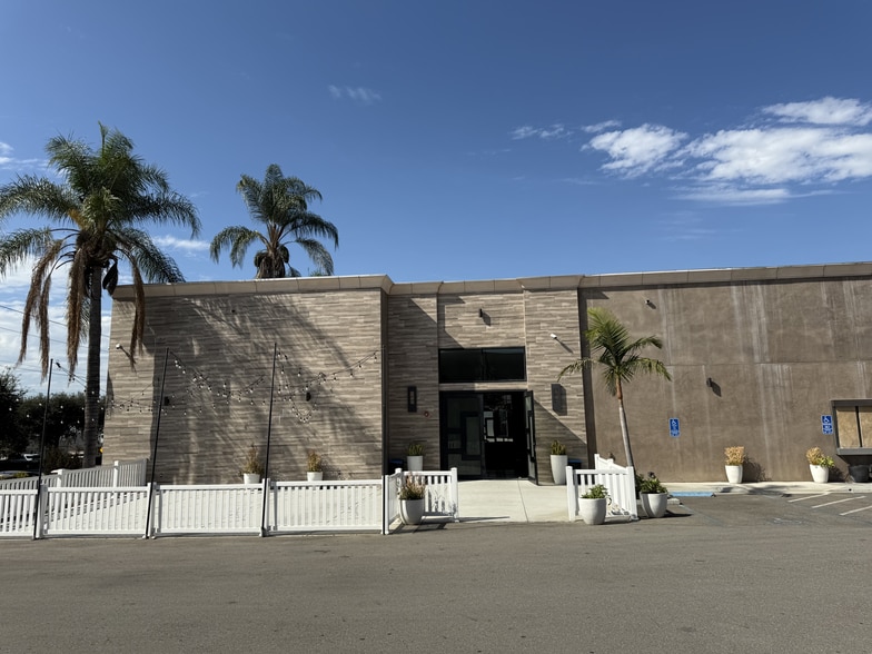 651 W Whittier Blvd, La Habra, CA for lease - Building Photo - Image 3 of 5