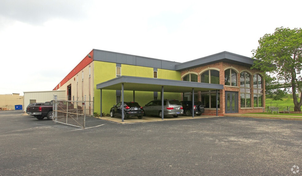 901 Reinli St, Austin, TX for sale - Building Photo - Image 1 of 2