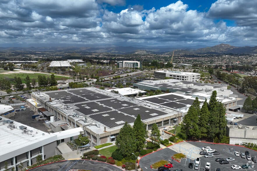 16399 W Bernardo Dr, San Diego, CA for lease - Building Photo - Image 2 of 6