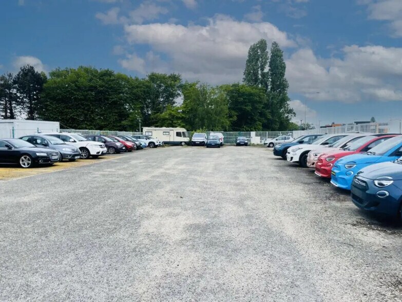 Flex in Blois for lease - Building Photo - Image 3 of 16