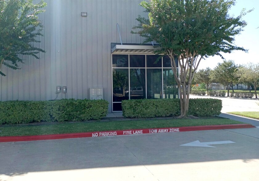 7265 W 43rd St, Houston, TX for lease - Building Photo - Image 3 of 34