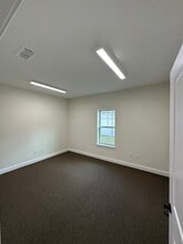 135-2 Land Grant St,, Saint Augustine, FL for lease Interior Photo- Image 2 of 8