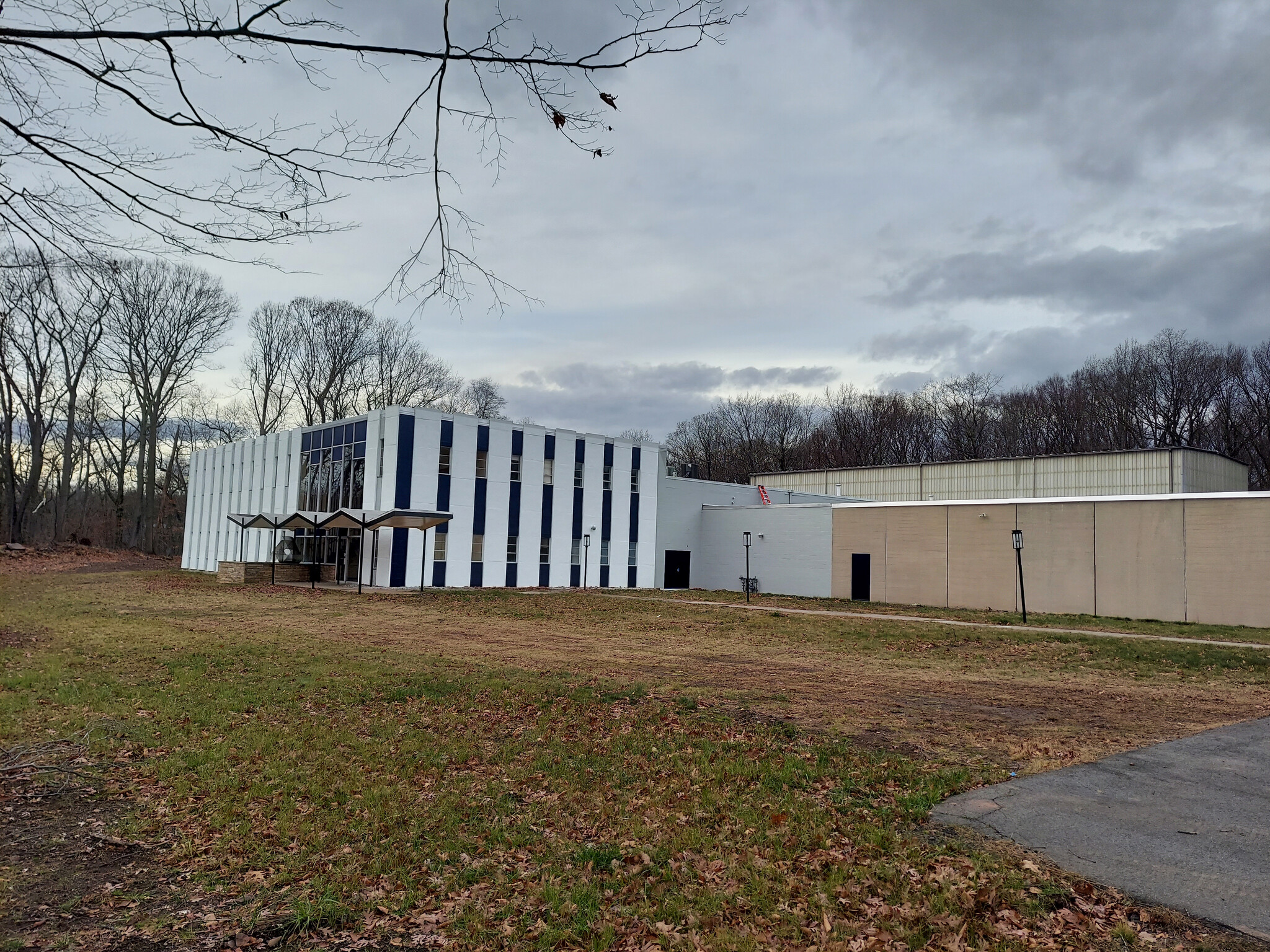 885 Wells Rd, Wethersfield, CT for lease Building Photo- Image 1 of 5