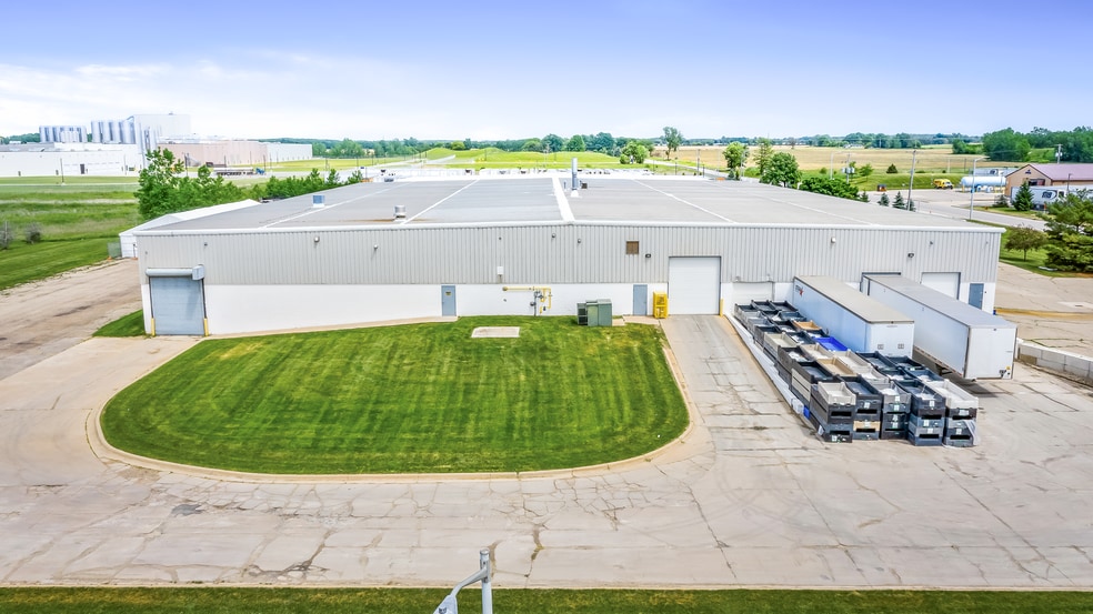 205 E Walker Rd, Saint Johns, MI for sale - Building Photo - Image 2 of 18