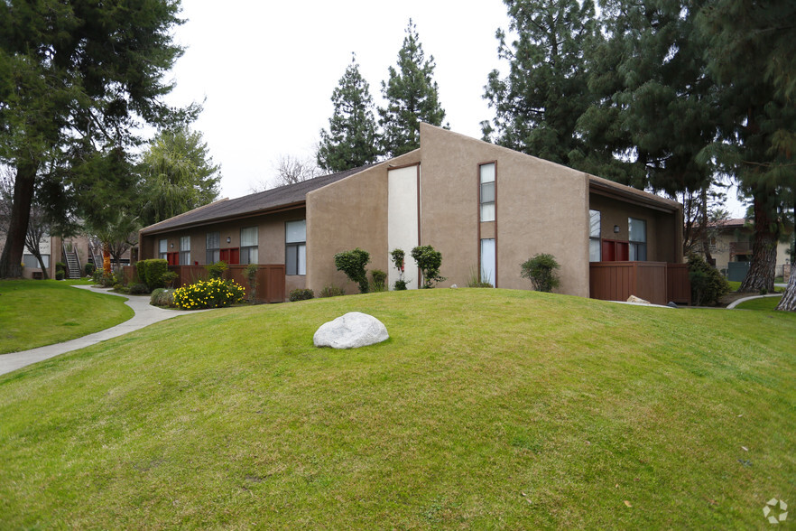 3701 Q St, Bakersfield, CA for sale - Primary Photo - Image 1 of 1