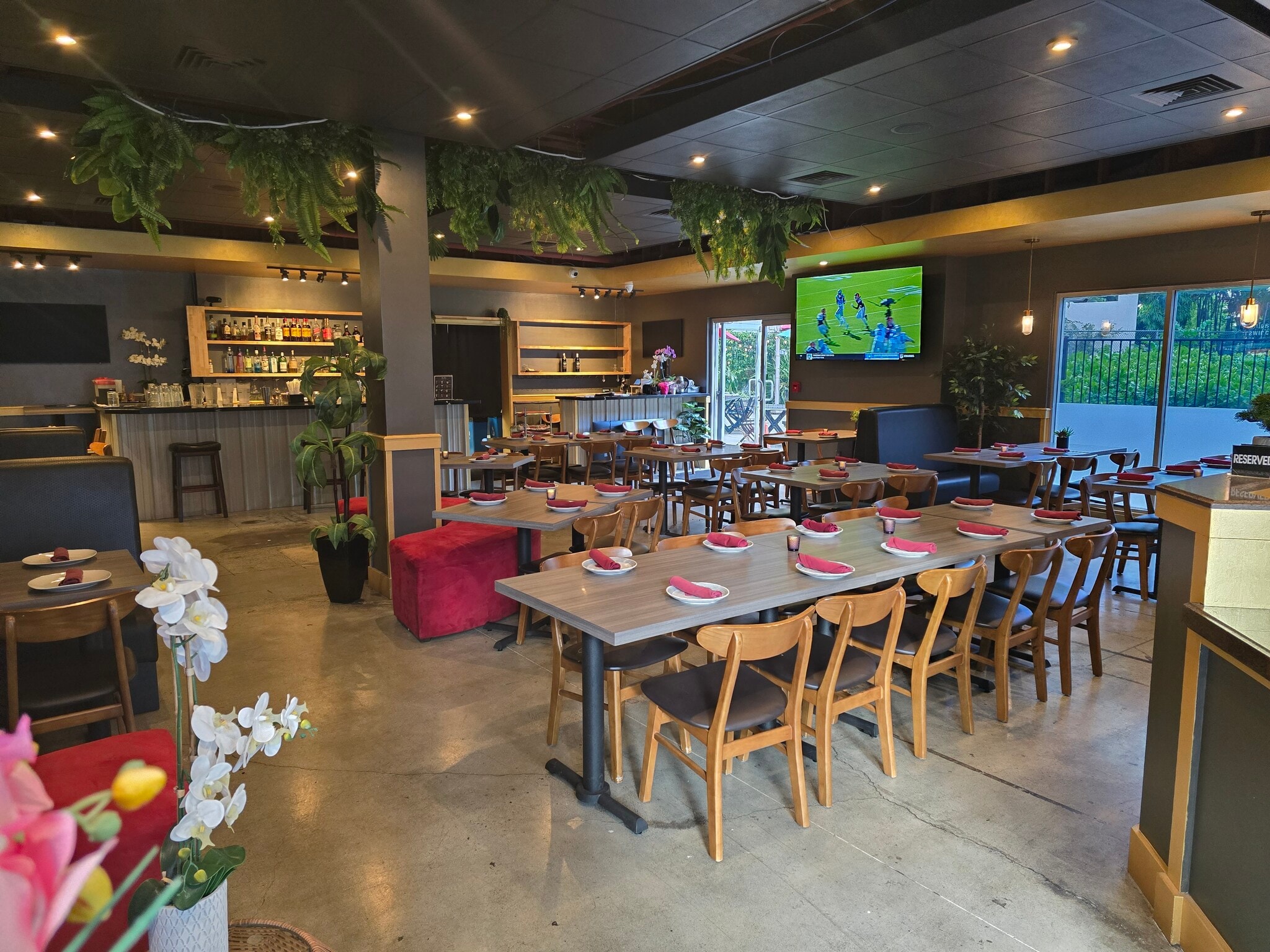 401 Kamakee St, Honolulu, HI for lease Interior Photo- Image 1 of 25