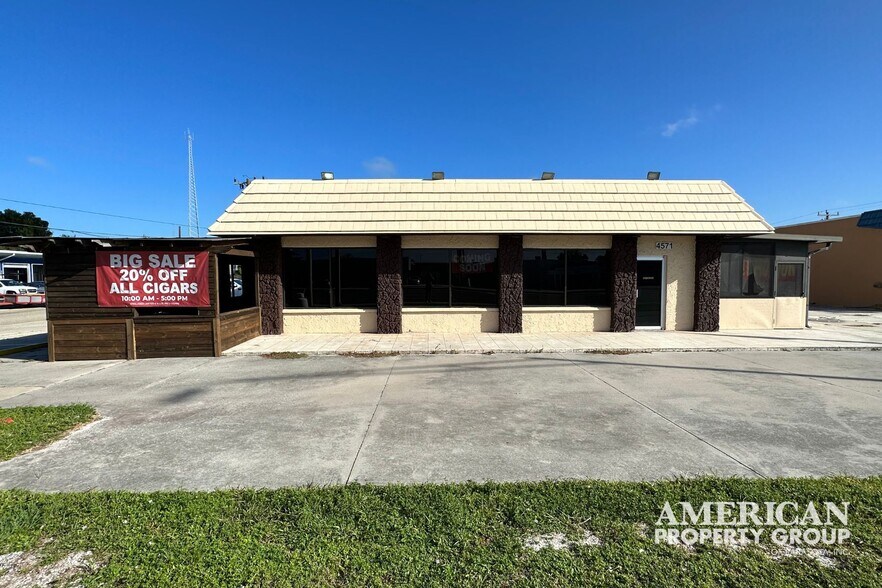 4571 Clark Rd Sarasota FL 34233 - 4571 Clark Rd Sarasota FL Building Photo 2 Large 