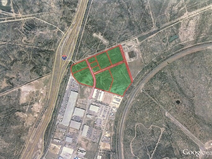 Majestic Dr, Laredo, TX for sale - Primary Photo - Image 1 of 1