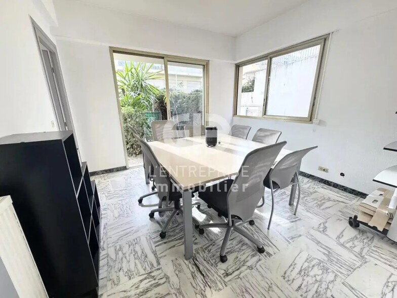 Office in Nice for lease - Interior Photo - Image 1 of 8
