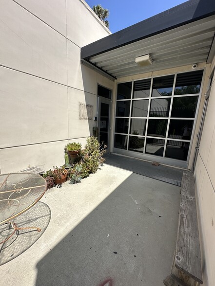 12202-12212 W Washington Blvd, Los Angeles, CA for lease - Building Photo - Image 3 of 11