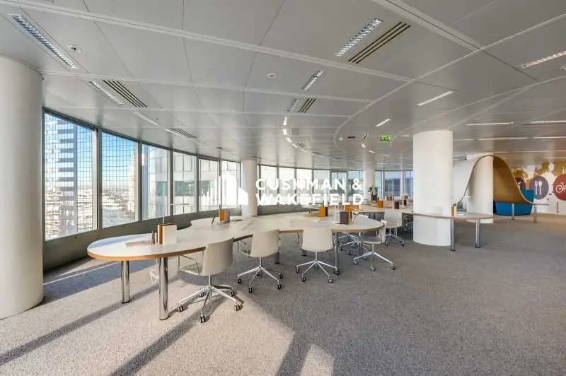 110 Esplanade Du Général De Gaulle, Courbevoie for lease Building Photo- Image 1 of 6