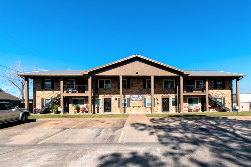 340 N Houston St, Webster, TX for sale - Building Photo - Image 1 of 1