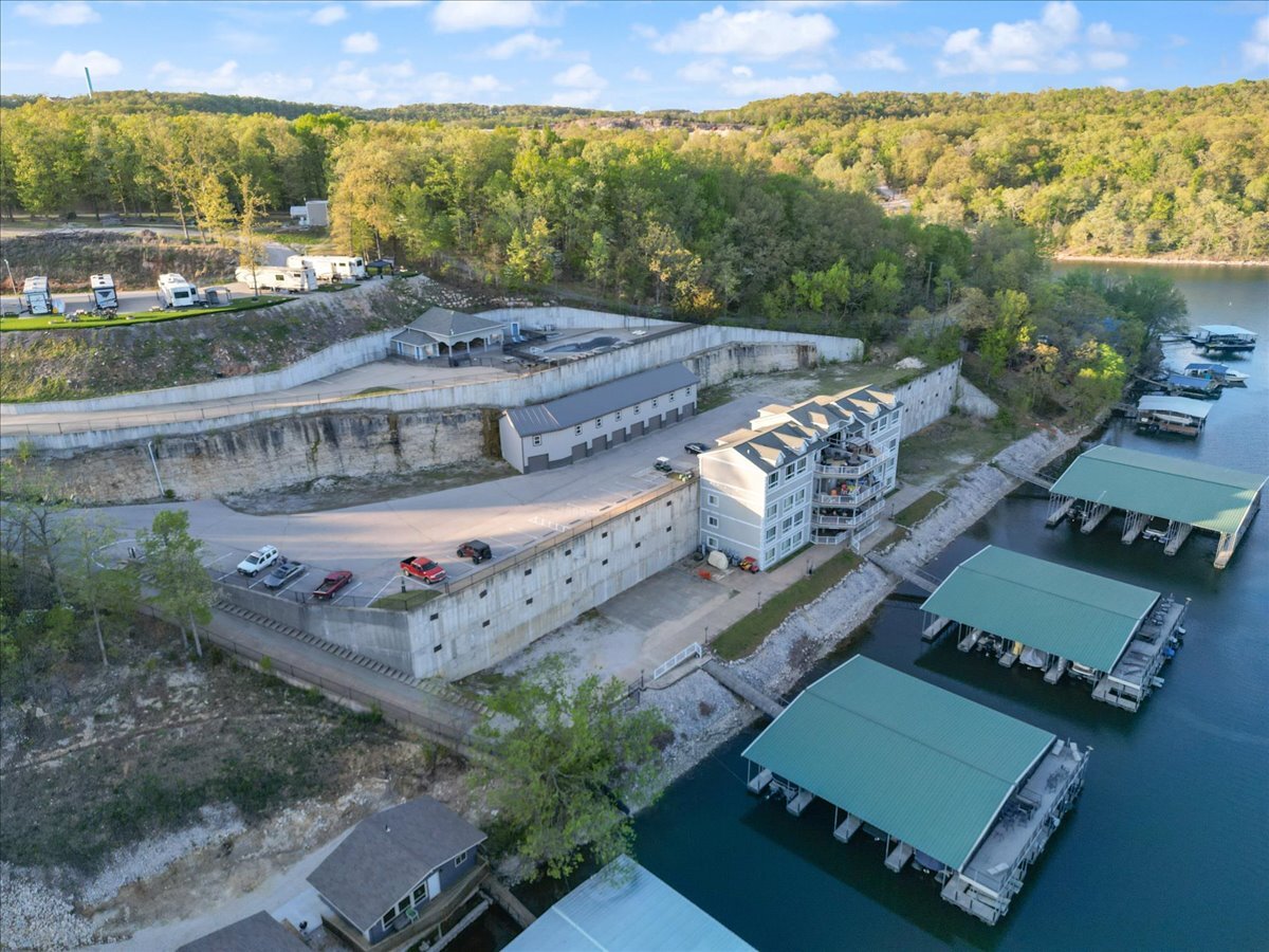 250 Riviera Ln, Sunrise Beach, MO for sale Building Photo- Image 1 of 1