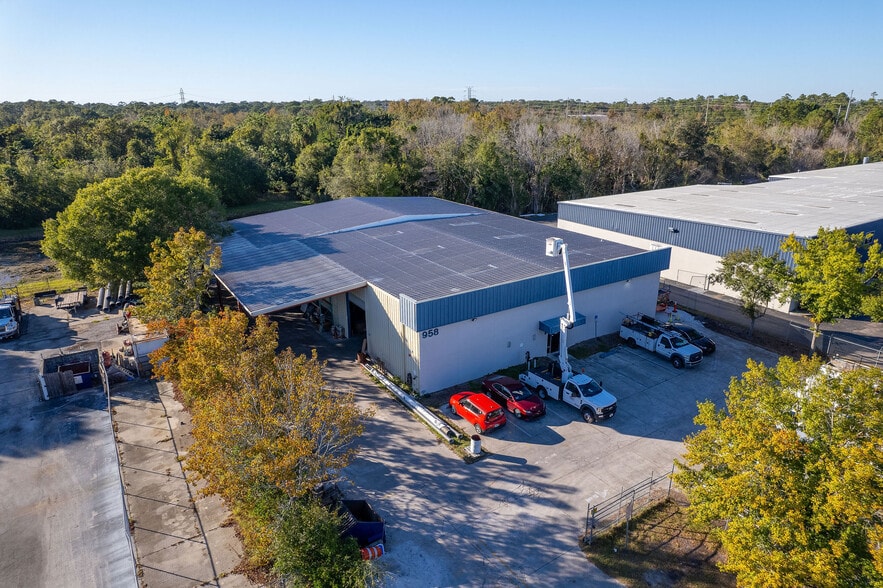 958 Explorer Cv, Altamonte Springs, FL for sale - Building Photo - Image 2 of 3