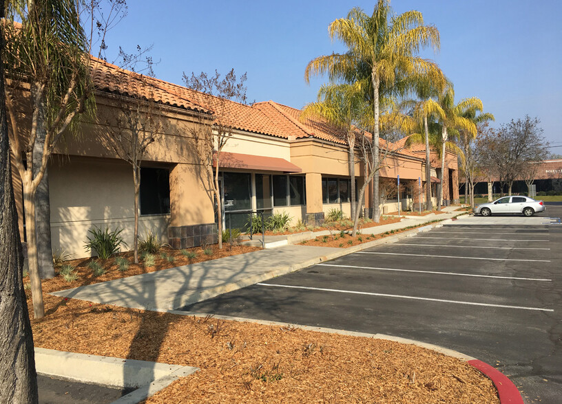 545 E Alluvial Ave, Fresno, CA for lease - Building Photo - Image 3 of 4