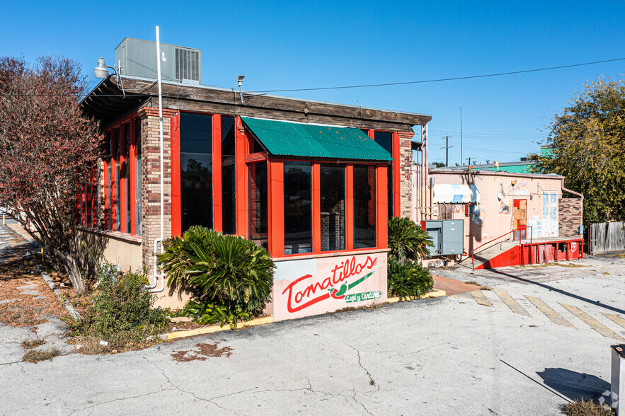 3210 Broadway St, San Antonio, TX for lease - Primary Photo - Image 1 of 8