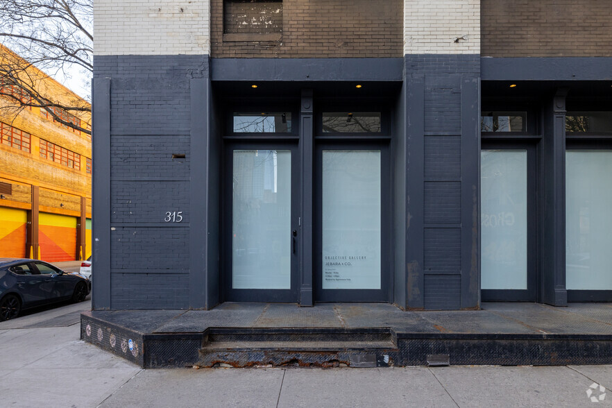 315 Spring St, New York, NY for lease - Building Photo - Image 3 of 7