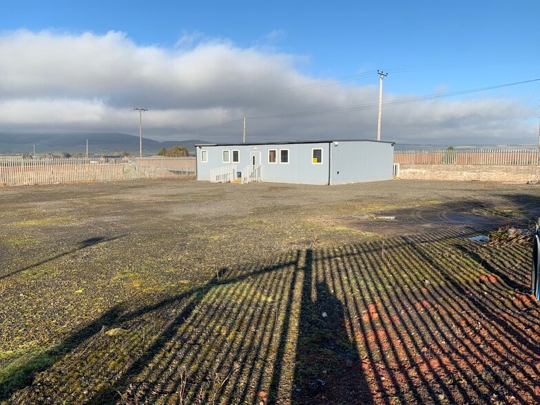 14 Scotston, Laurencekirk for lease - Building Photo - Image 1 of 3