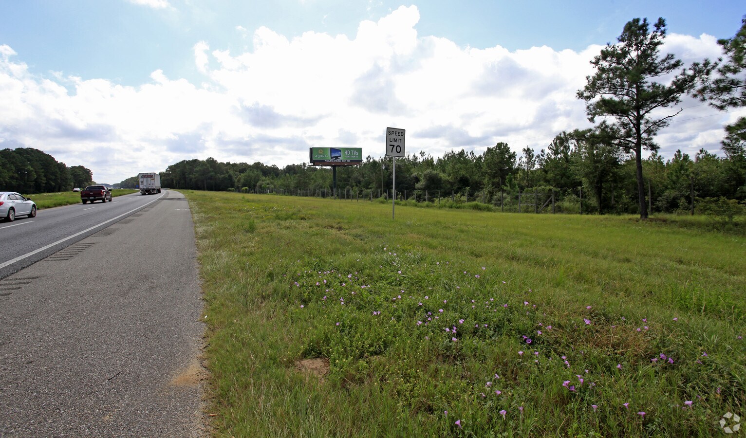 Commerce Blvd, Midway, FL 32343