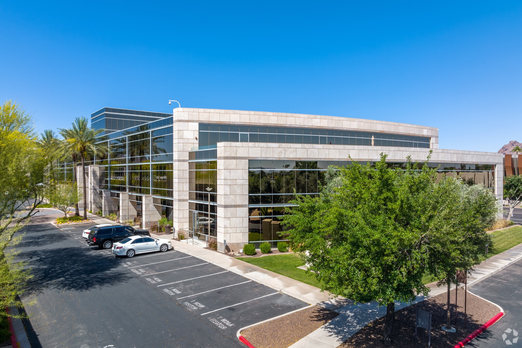 3133 E Camelback Rd, Phoenix, AZ for lease Building Photo- Image 1 of 10