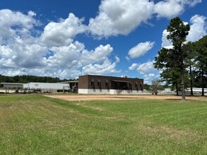 400 Childre Rd, Pearl, MS for lease Interior Photo- Image 1 of 5
