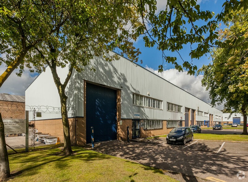 Barton Dock Rd, Manchester for lease - Building Photo - Image 3 of 9