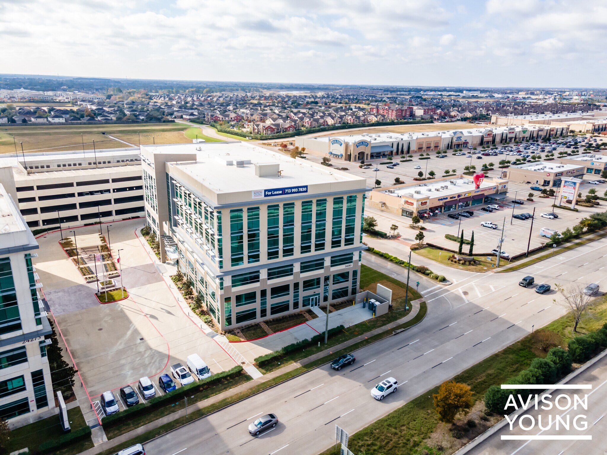 13900 Katy Freeway - z88xaux