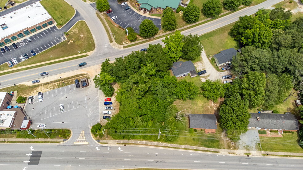 2100 N Broad St, Holly Springs, NC for sale - Primary Photo - Image 1 of 1