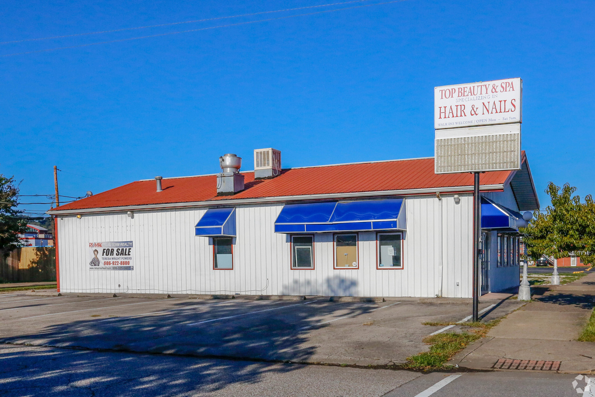 2346 Winchester Ave, Ashland, KY for sale Primary Photo- Image 1 of 18