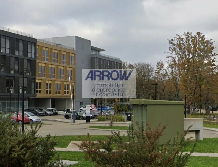 Office in Nantes for lease - Building Photo - Image 1 of 3