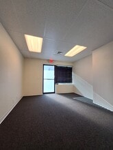 5067-5085 Arville St, Las Vegas, NV for lease Lobby- Image 1 of 8