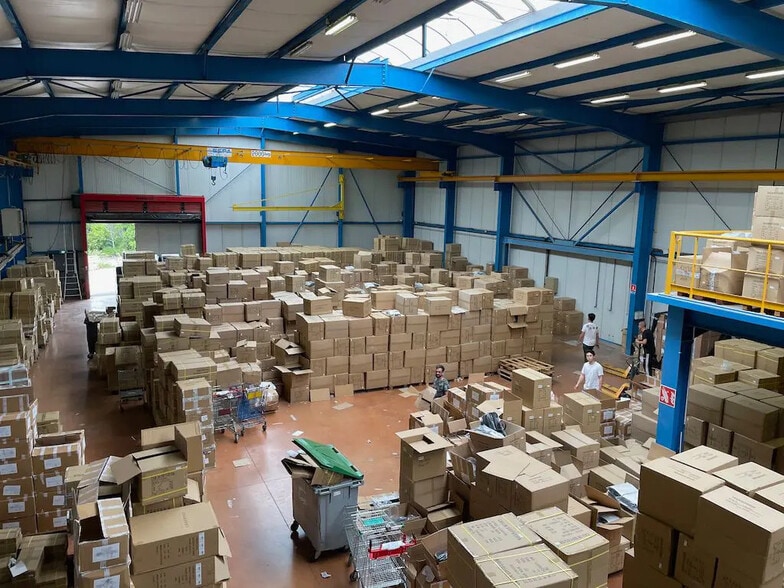 Industrial in Signes for lease - Building Photo - Image 1 of 4