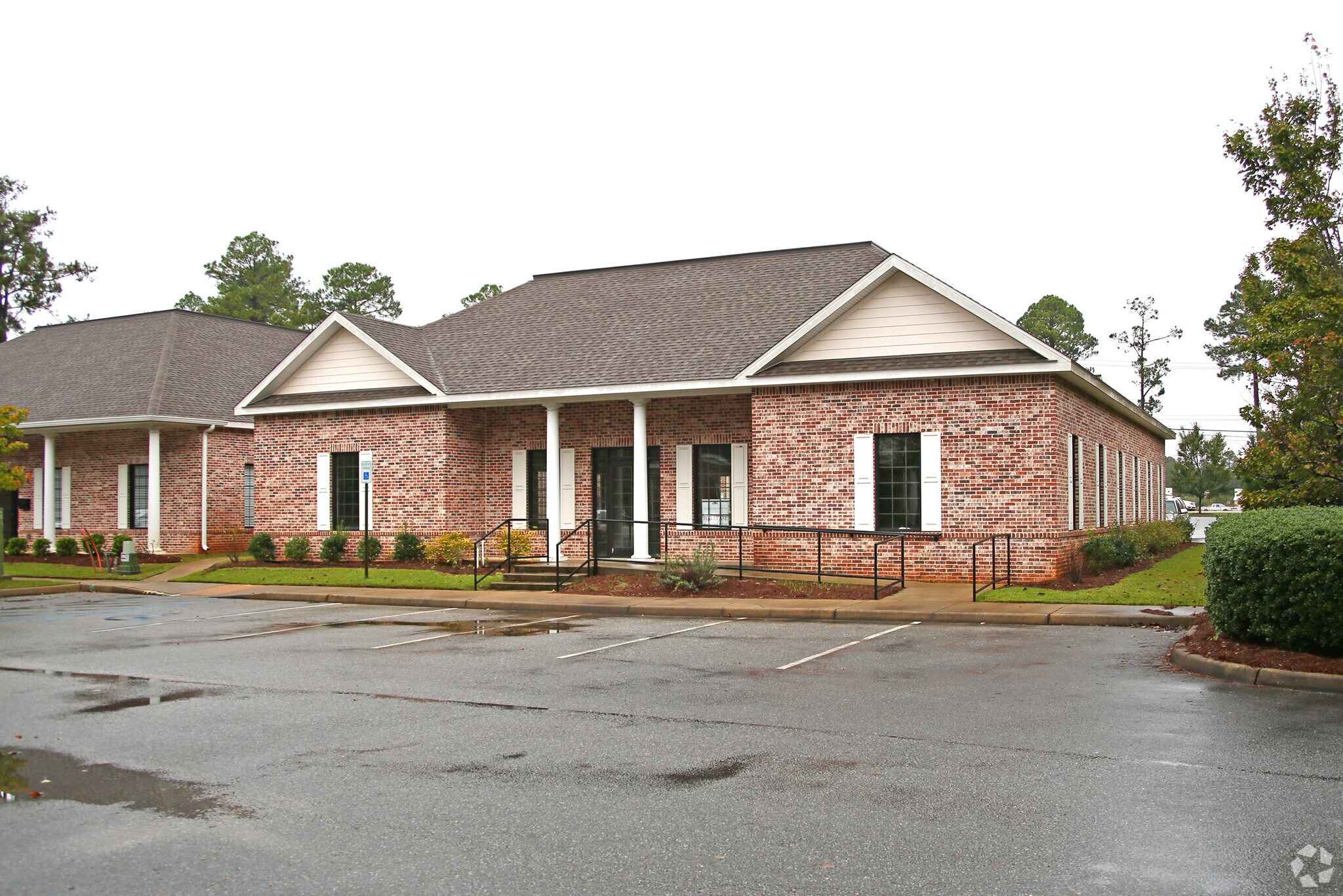 200 Grove Park Ln, Dothan, AL for sale Primary Photo- Image 1 of 1